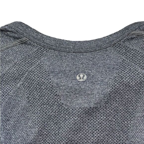 LULULEMON Metal Vent Tech Long Sleeve Henley Gray Size Medium - Picture 6 of 11